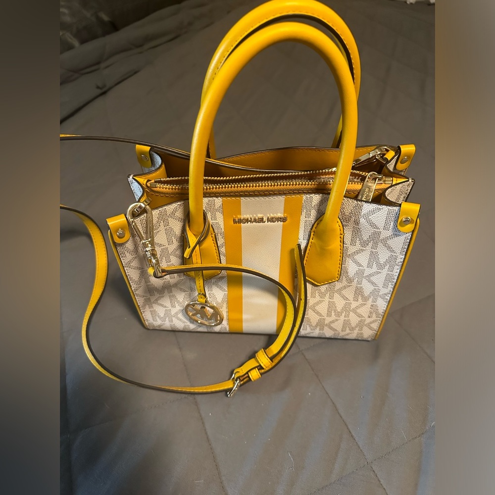 Michael Kor Cross body
